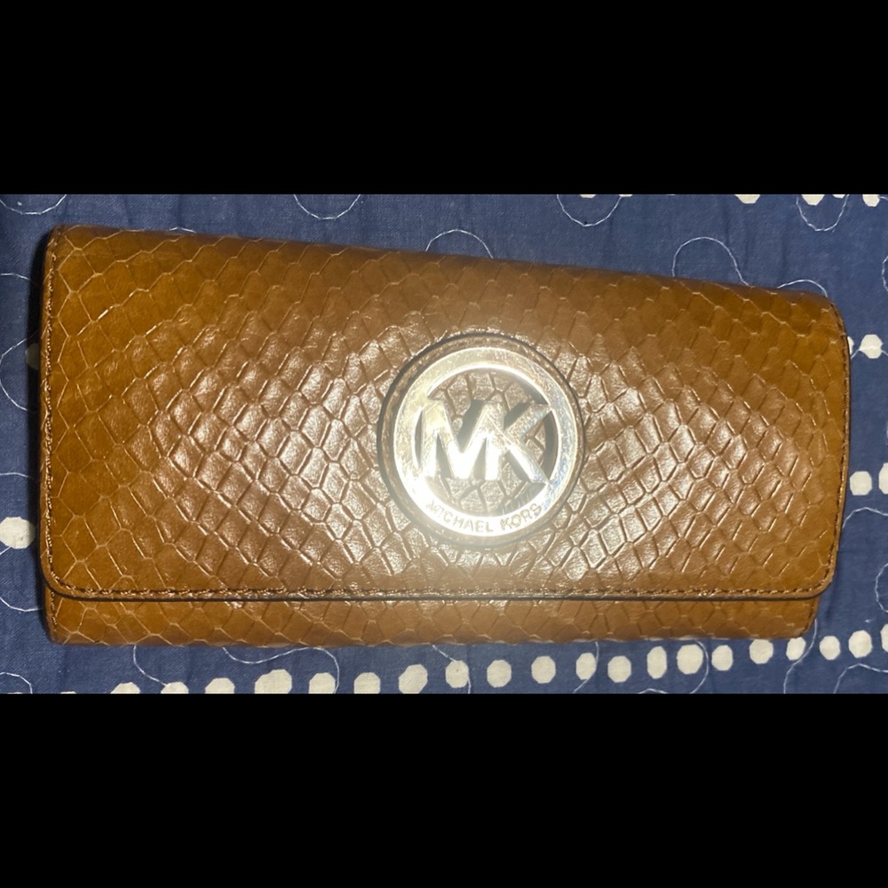 Michael Kors billfold women’s wallet